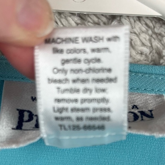 PENDLETON Aqua Blue Ruffled Blouse Size 10 Office Work Professional - Picture 6 of 16